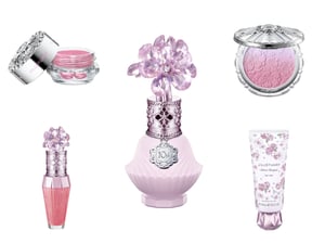 ジルスチュアート ビューティが「サクラブーケ」の香りを発売　華やかな八重桜に着想