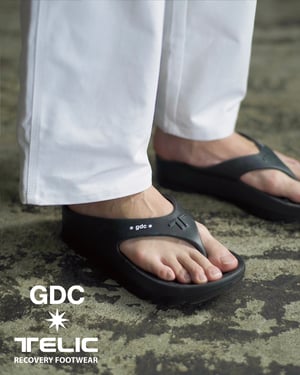 GDCがリカバリーフットウェアブランド「テリック」とコラボ、ブランドロゴをデザイン